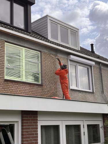 Gevelrenovatie en schoorsteenrenovatie woning Alkmaar Bergermeer juni 2024
