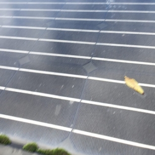 Schoonmaken houtwerk buitenzijde woning particulier Hoogwoud Oktober 2020