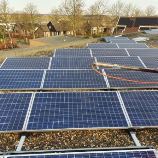 Reiniging buitenzijde schoolgebouw Akersloot Noord Holland februari 2021